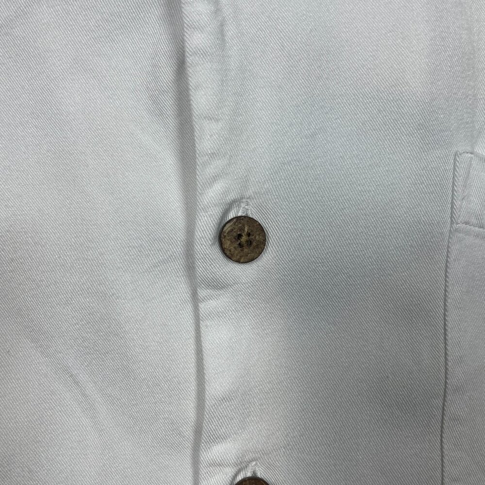 Tommy Bahama White Short Sleeve Button Down Supermall Shirt size Large - Picture 3 of 5